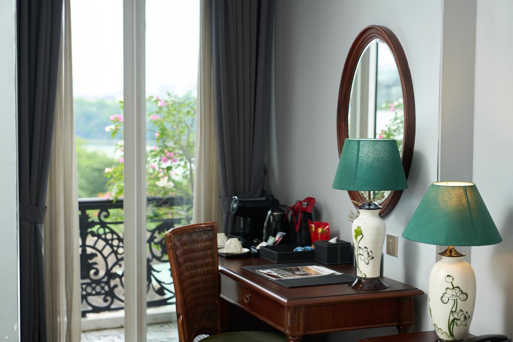 La Sinfonia Majesty Hotel And Spa Ханой Екстериор снимка