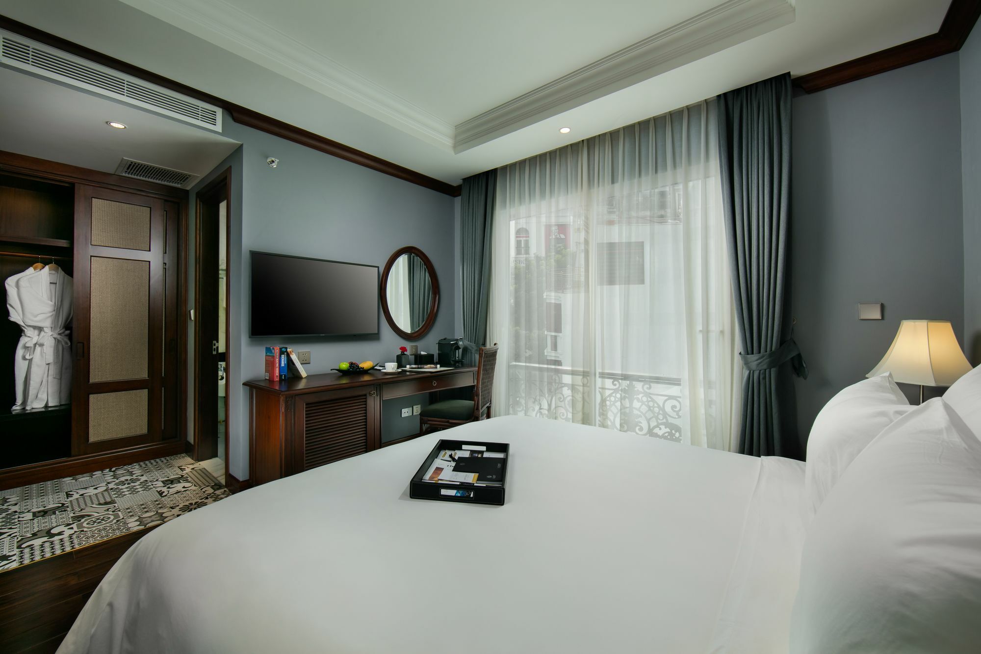 La Sinfonia Majesty Hotel And Spa Ханой Екстериор снимка